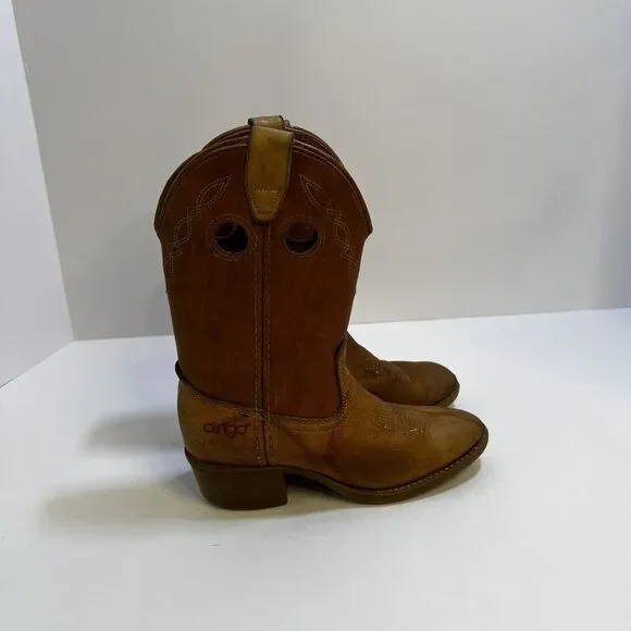 Vintage Dingo uni-sex tan w/ detail stitching 11.5 D kids cowboy boots - Picture 2 of 16